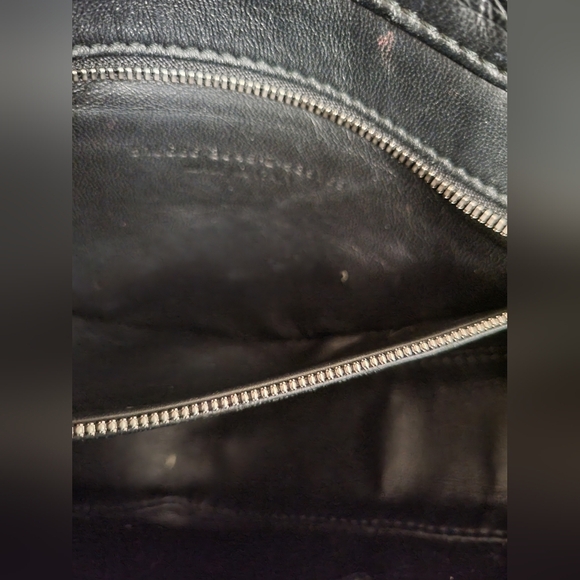 Balenciaga Triangle Leather bag - Picture 14 of 16